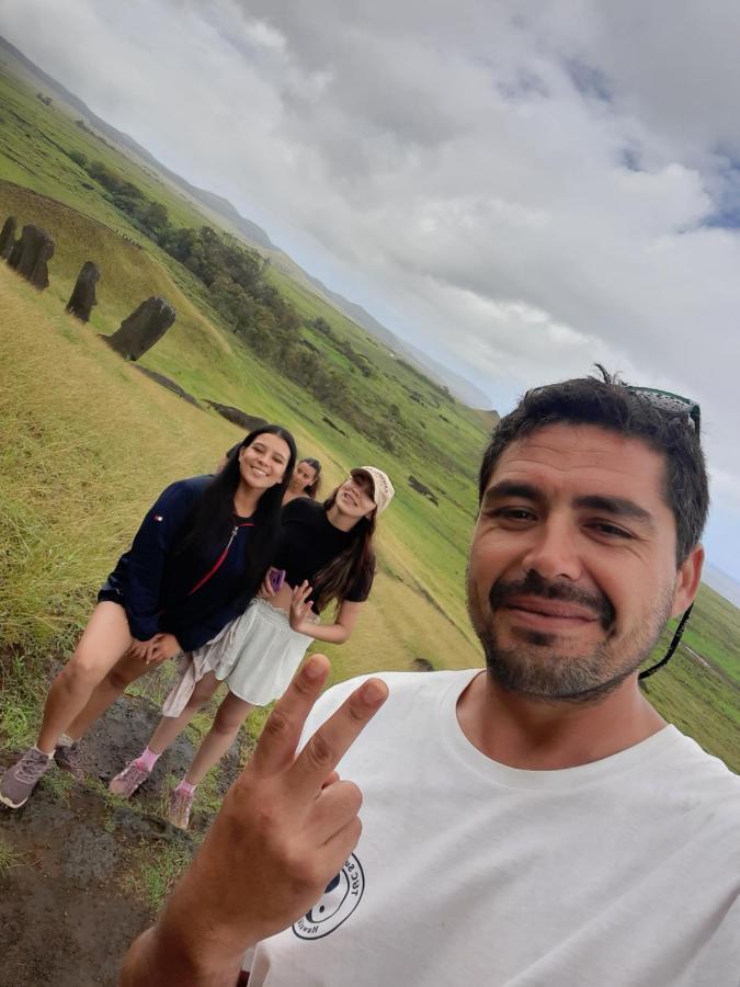 Moehiva Rapa Nui * Hanga Roa